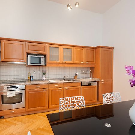 Slovansky Dum Boutique Apartments Praga Zewnętrze zdjęcie
